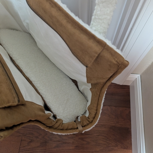 Brown and White Dog Carrier Tote - Picture 7 of 15